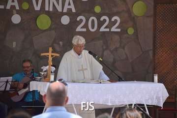 La Viña procesiona a su patrona en la despedida de sus fiestas patronales/Francisco Javier Santana y TA.